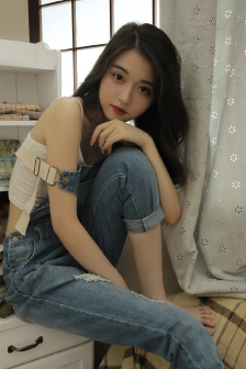 甜桃BY菠萝包